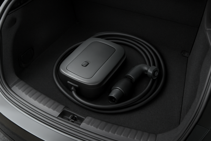 borne de recharge portable dans un coffre