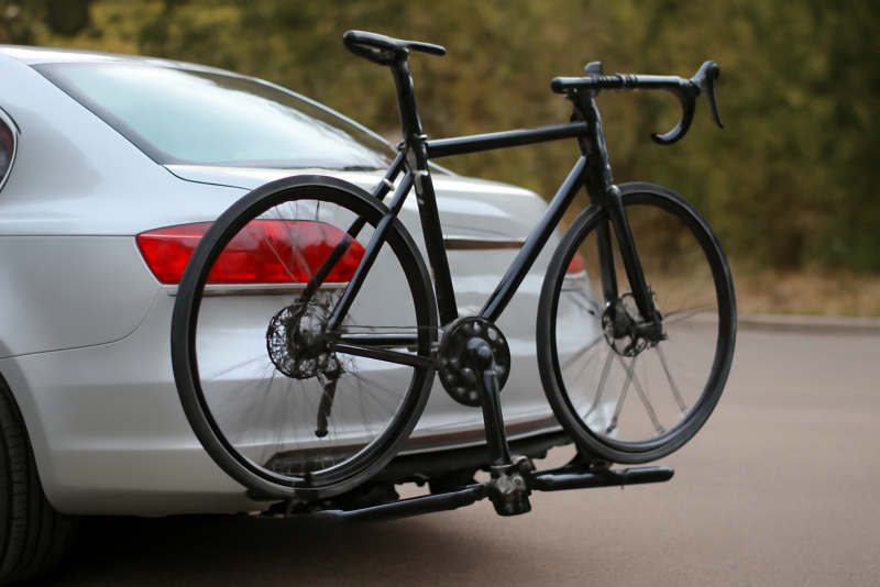 porte velos fixe sur attelage de voiture